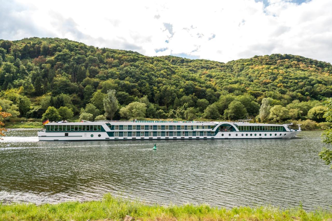 Moselromantik-Hotel Zum Loewen Ediger-Eller Exterior foto