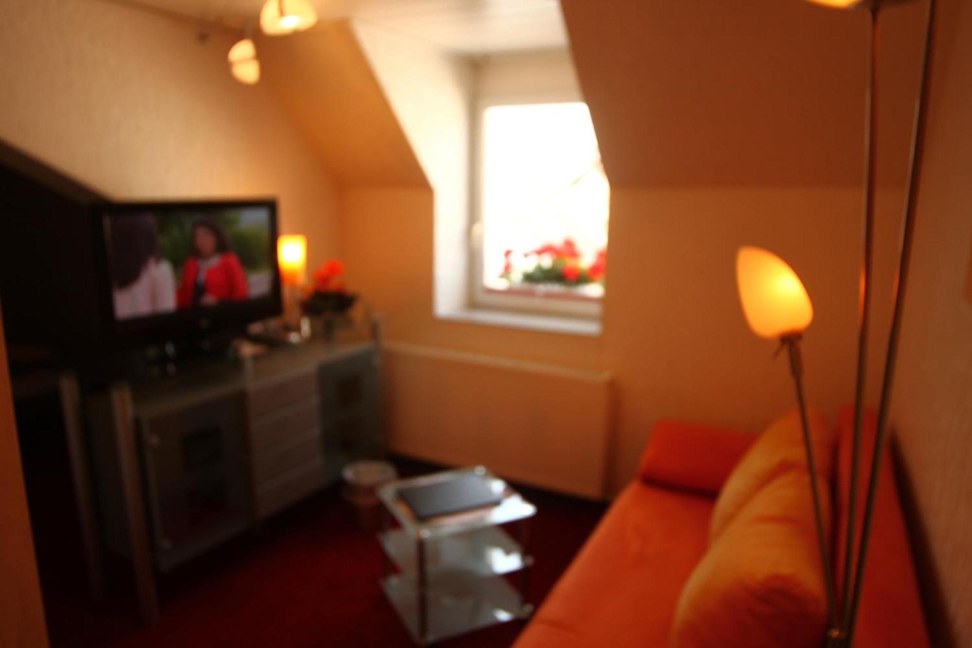 Moselromantik-Hotel Zum Loewen Ediger-Eller Habitación foto