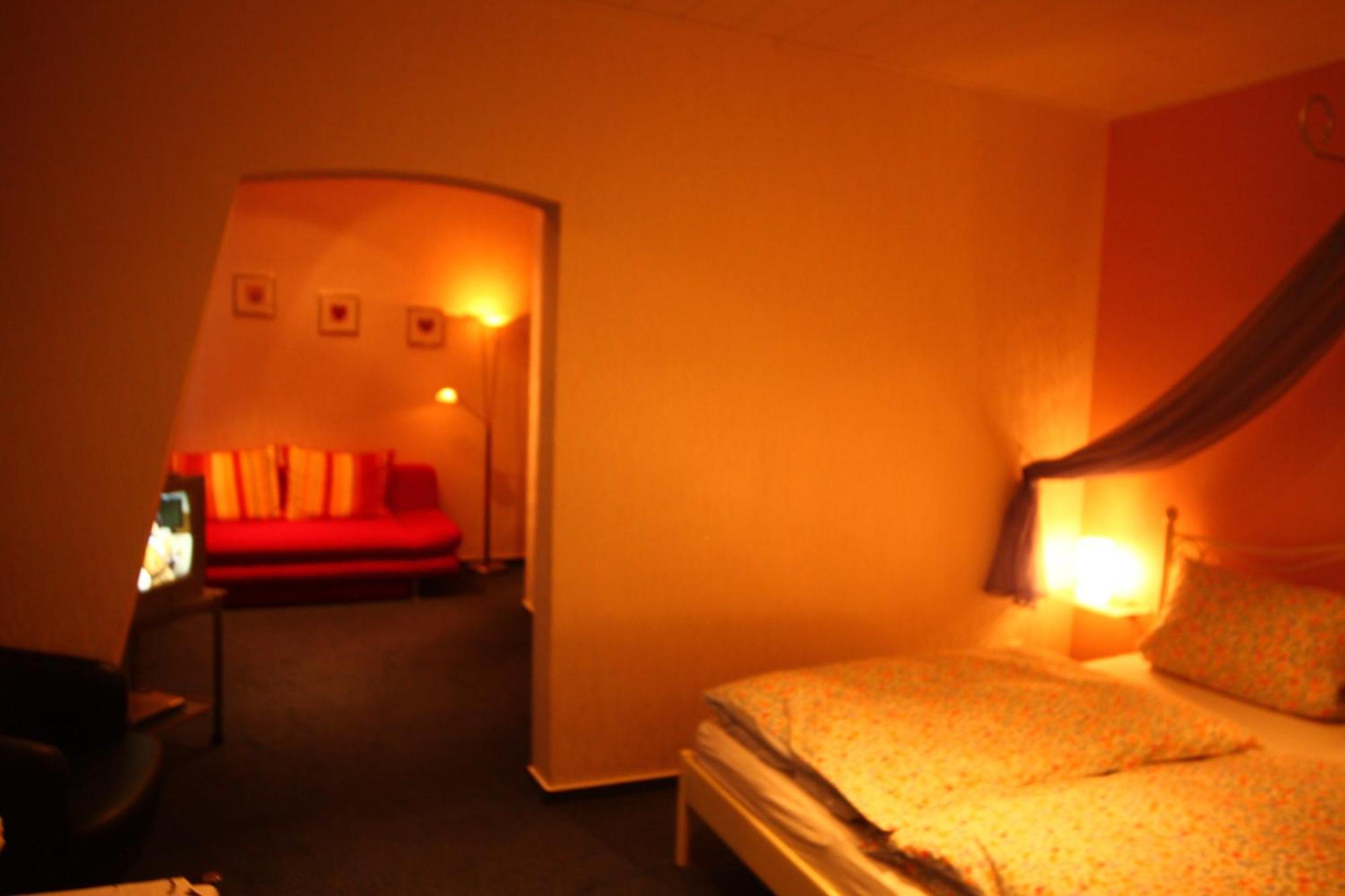 Moselromantik-Hotel Zum Loewen Ediger-Eller Habitación foto